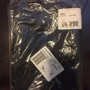 Commando Control Black half slip